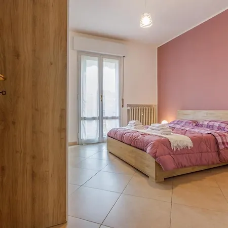 아파트 Romantic And Confortable Maison Parking & Wifi Free 모데나
