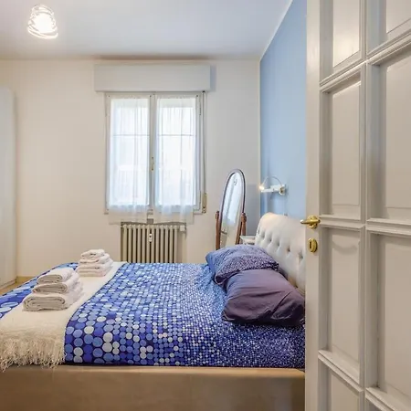 Apartamento Romantic And Confortable Maison Parking & Wifi Free *