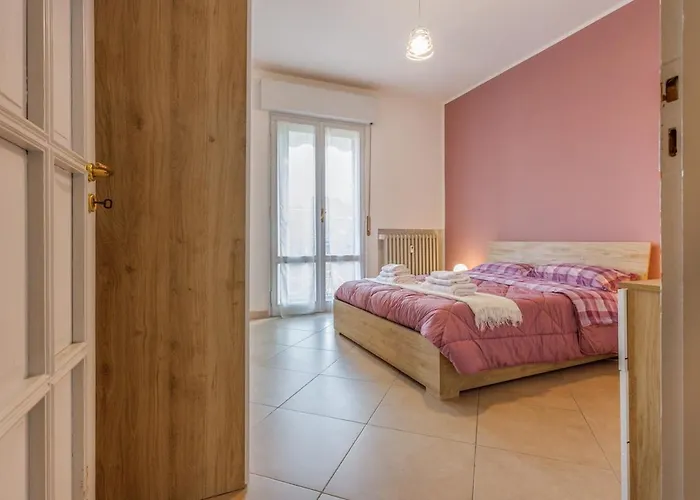 Apartment Romantic And Confortable Maison Parking & Wifi Free Modena